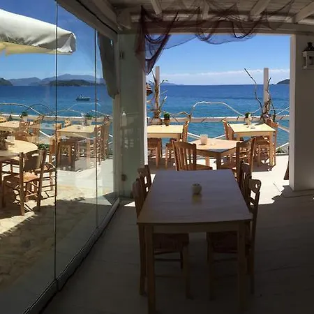Vassilias Beach 2*