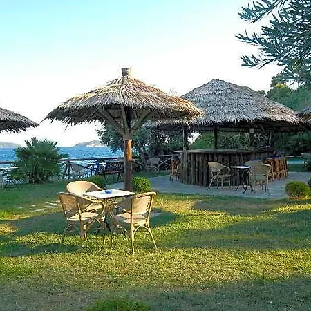 Apart-hotel Vassilias Beach
