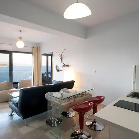 Vassilias Beach Aparthotel 2*