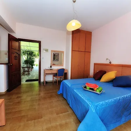 Vassilias Beach Aparthotel