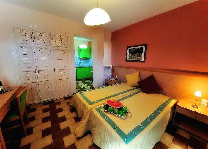 Vassilias Beach Apart-hotel