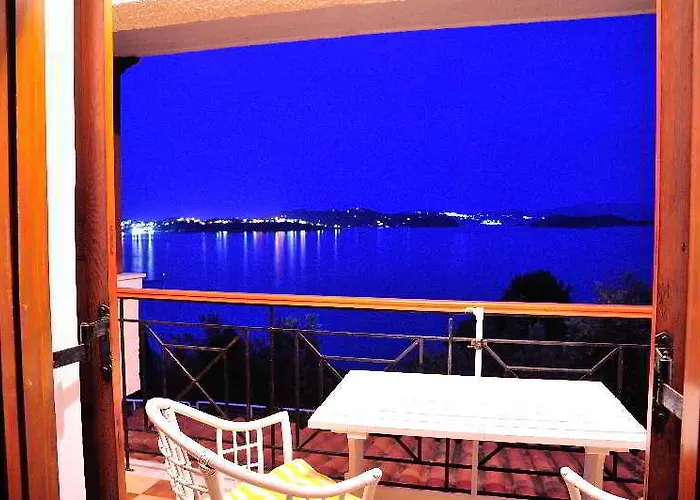 Vassilias Beach Apart-hotel