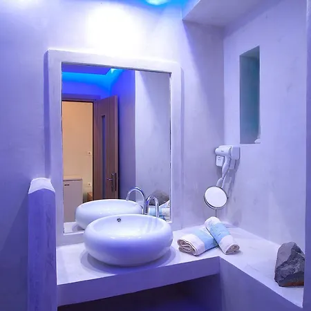 Vassilias Beach 2*